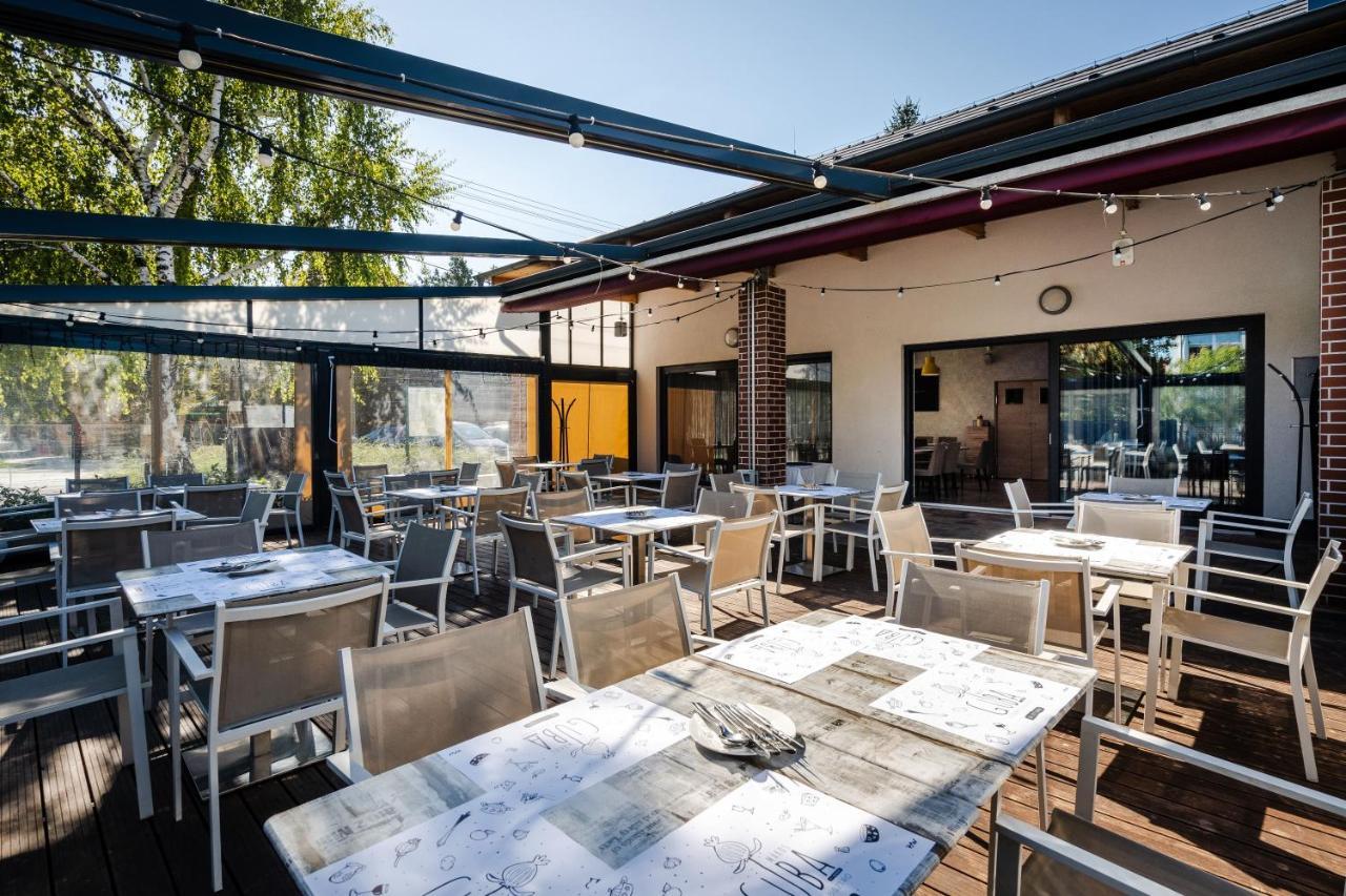 Guba Vendeghaz Bed and Breakfast Győrújbarát Εξωτερικό φωτογραφία
