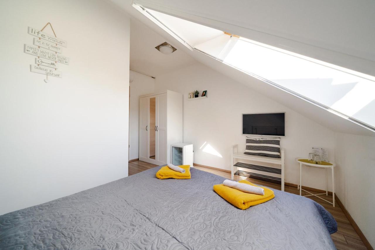 Guba Vendeghaz Bed and Breakfast Győrújbarát Εξωτερικό φωτογραφία