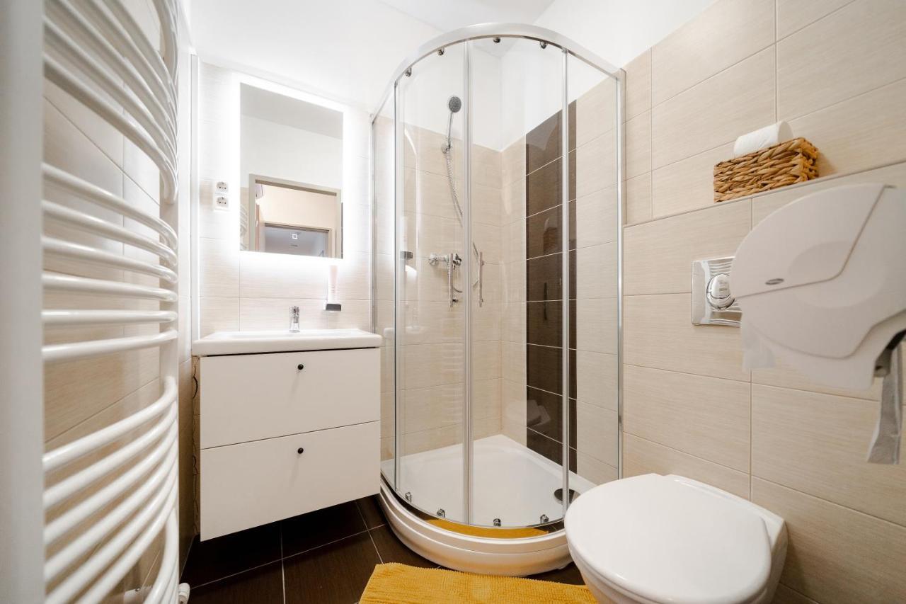 Guba Vendeghaz Bed and Breakfast Győrújbarát Εξωτερικό φωτογραφία